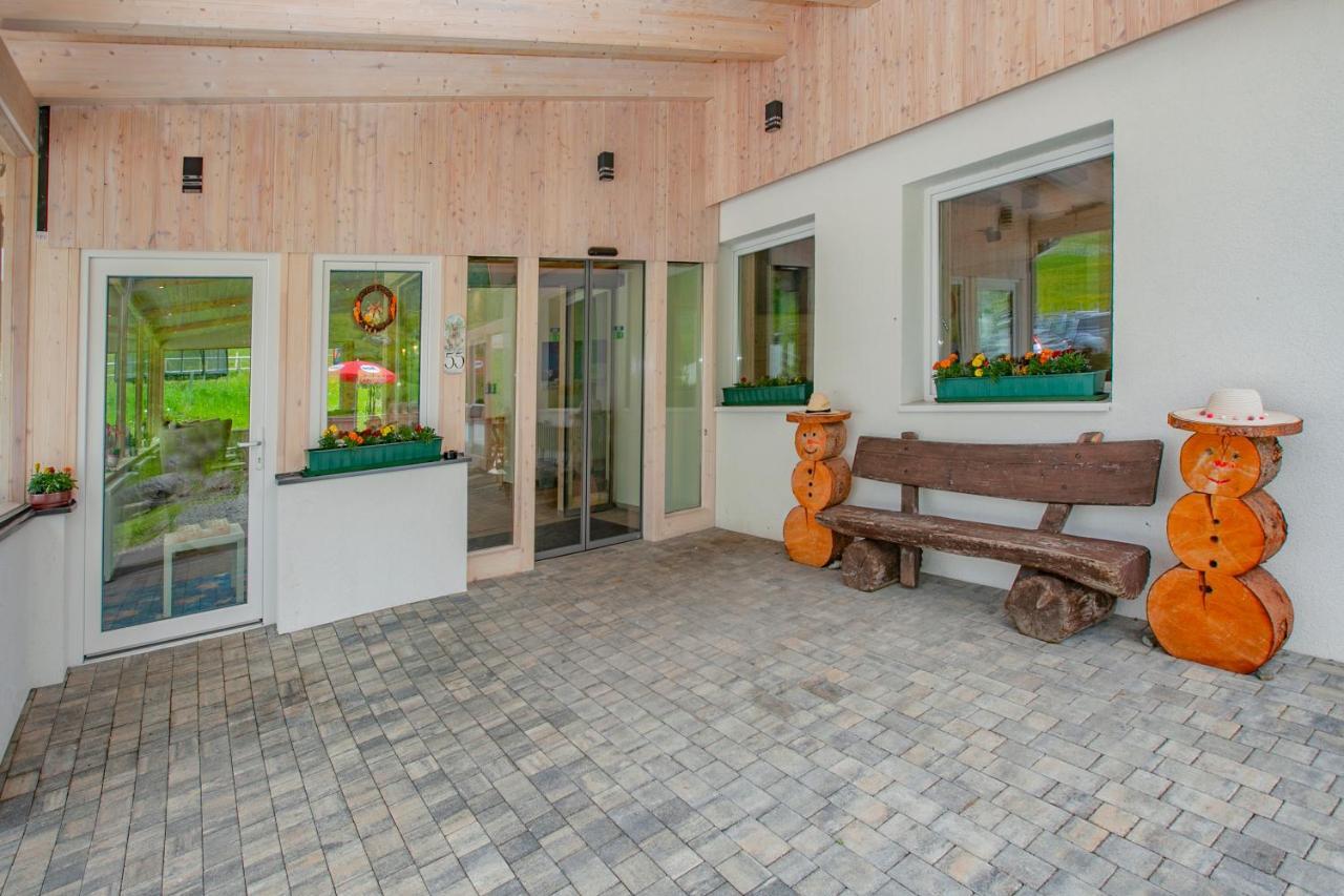 Kinderhotel Schneekonig Patergassen Exterior photo